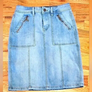 One 5 One Jean Skirt EUC Size Small